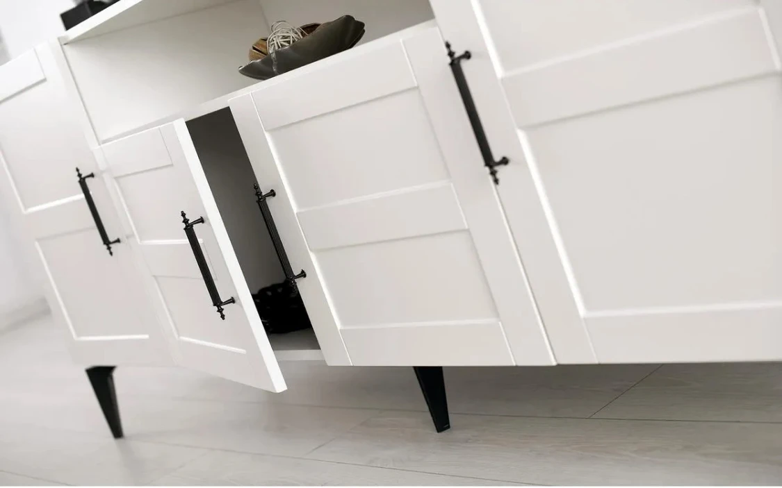 Ensemble tables et chaises